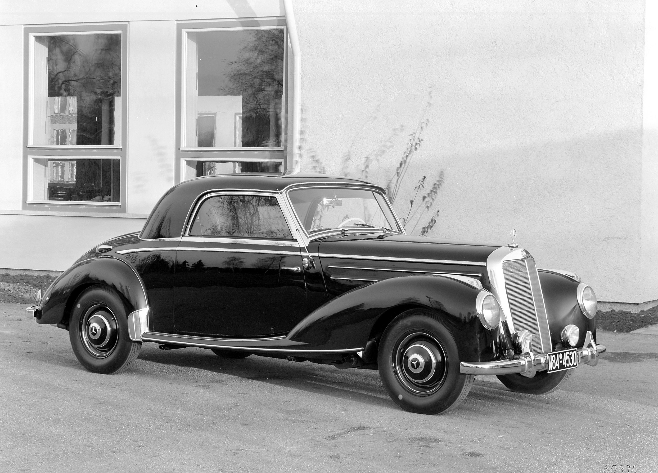 Mercedes 1951. Mercedes 220 w187. Mercedes-Benz w189. Mercedes-Benz w186. Mercedes-Benz 300 w189.