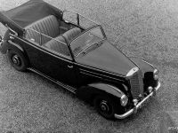 Mercedes-Benz 220 (1951)