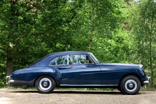 Bentley Continental R Type (1952) - picture 9 of 15