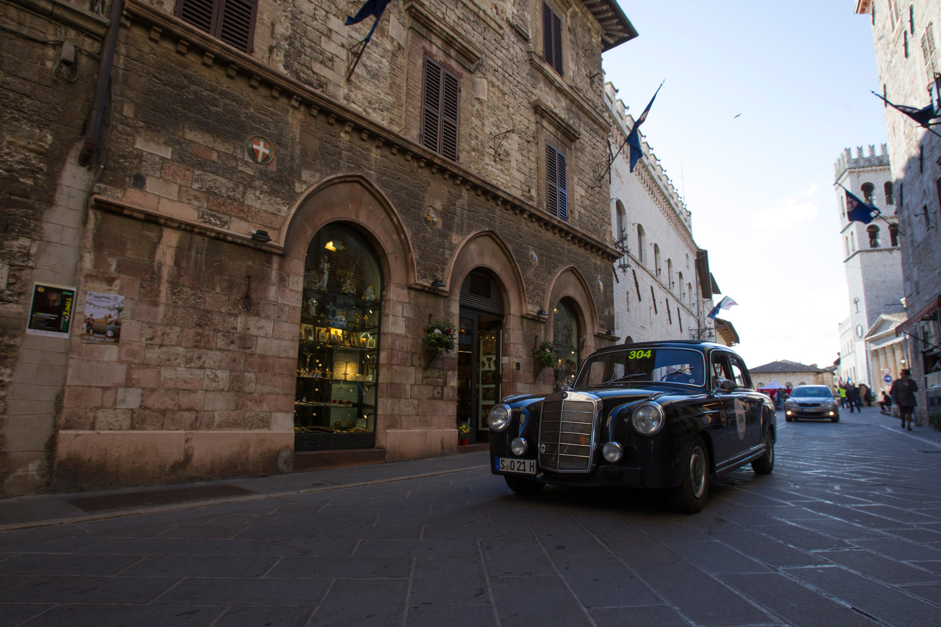 Mercedes-Benz 220a