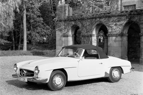 Mercedes-Benz 190 SL Roadster (1955) - picture 8 of 11