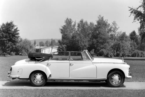 Mercedes-Benz 300d (1959) - picture 8 of 13
