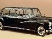 Mercedes-Benz 300d (1959) - picture 2 of 13