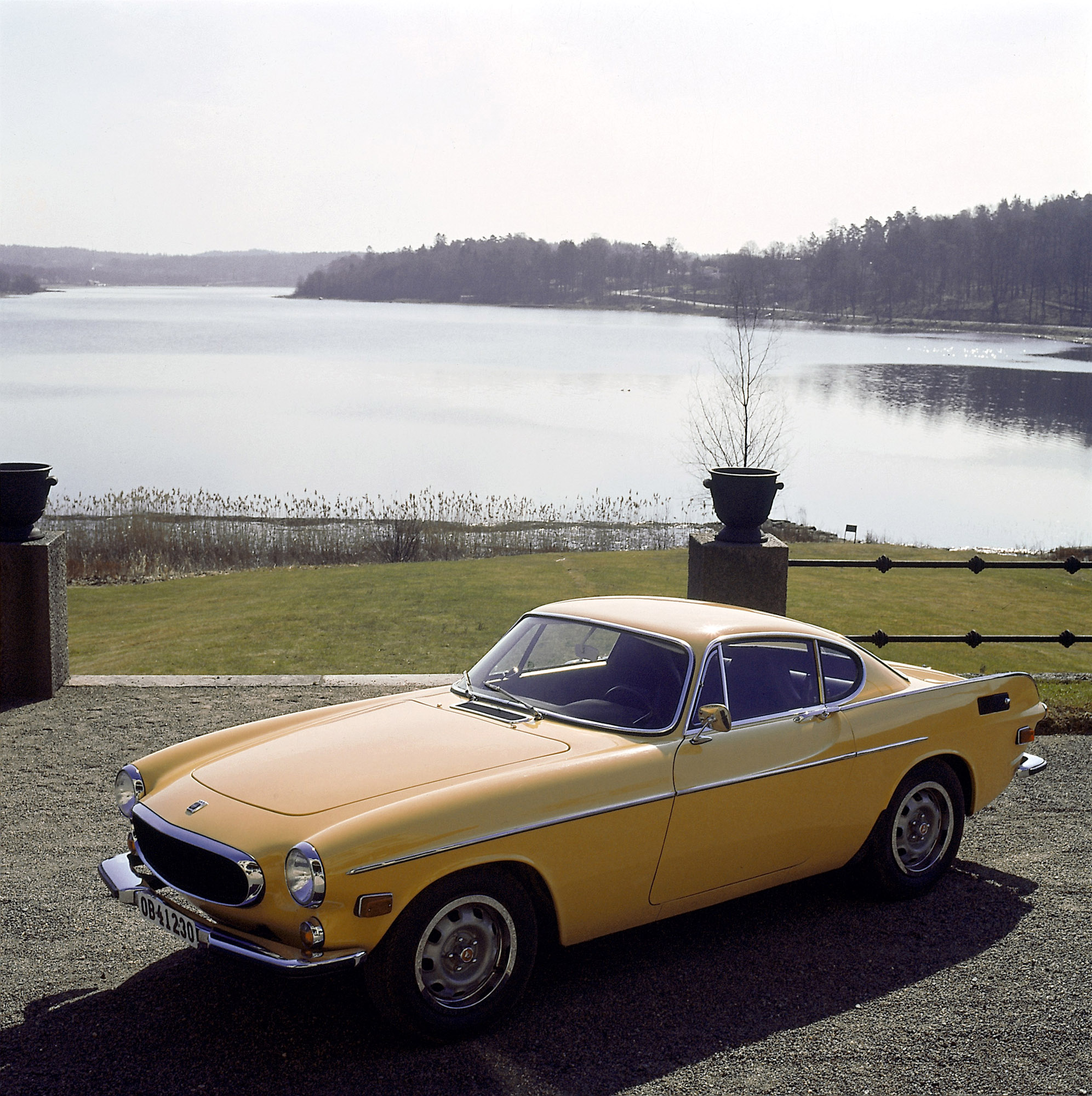 Volvo P1800