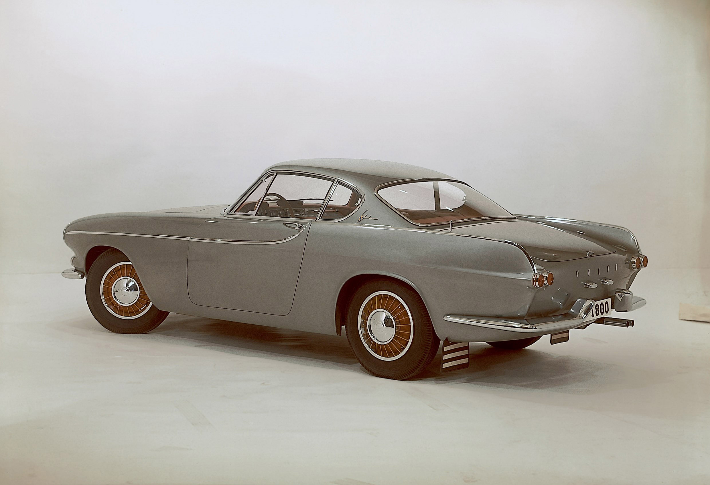 Volvo P1800