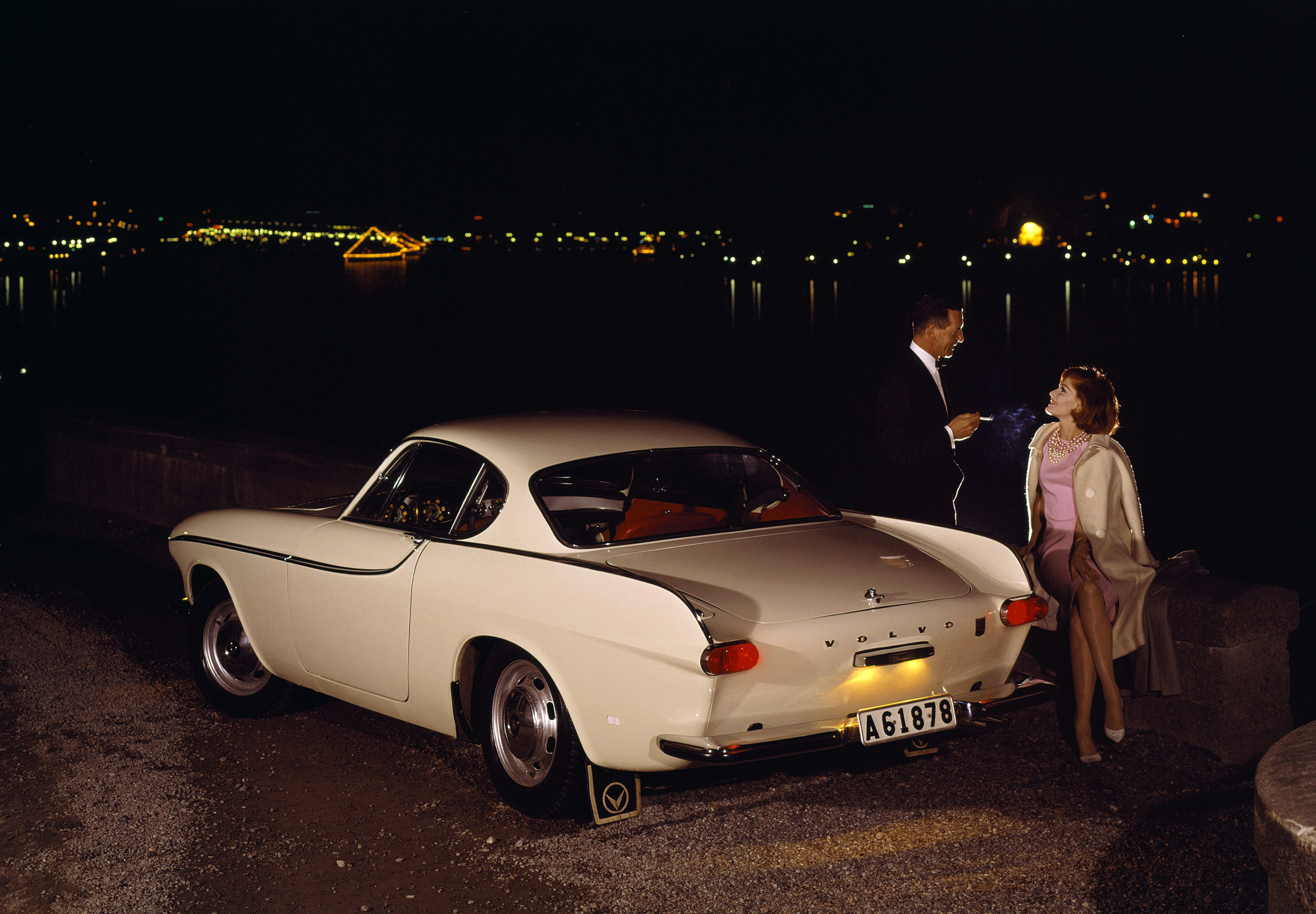 Volvo P1800