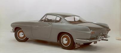 Volvo P1800 (1961) - picture 15 of 24