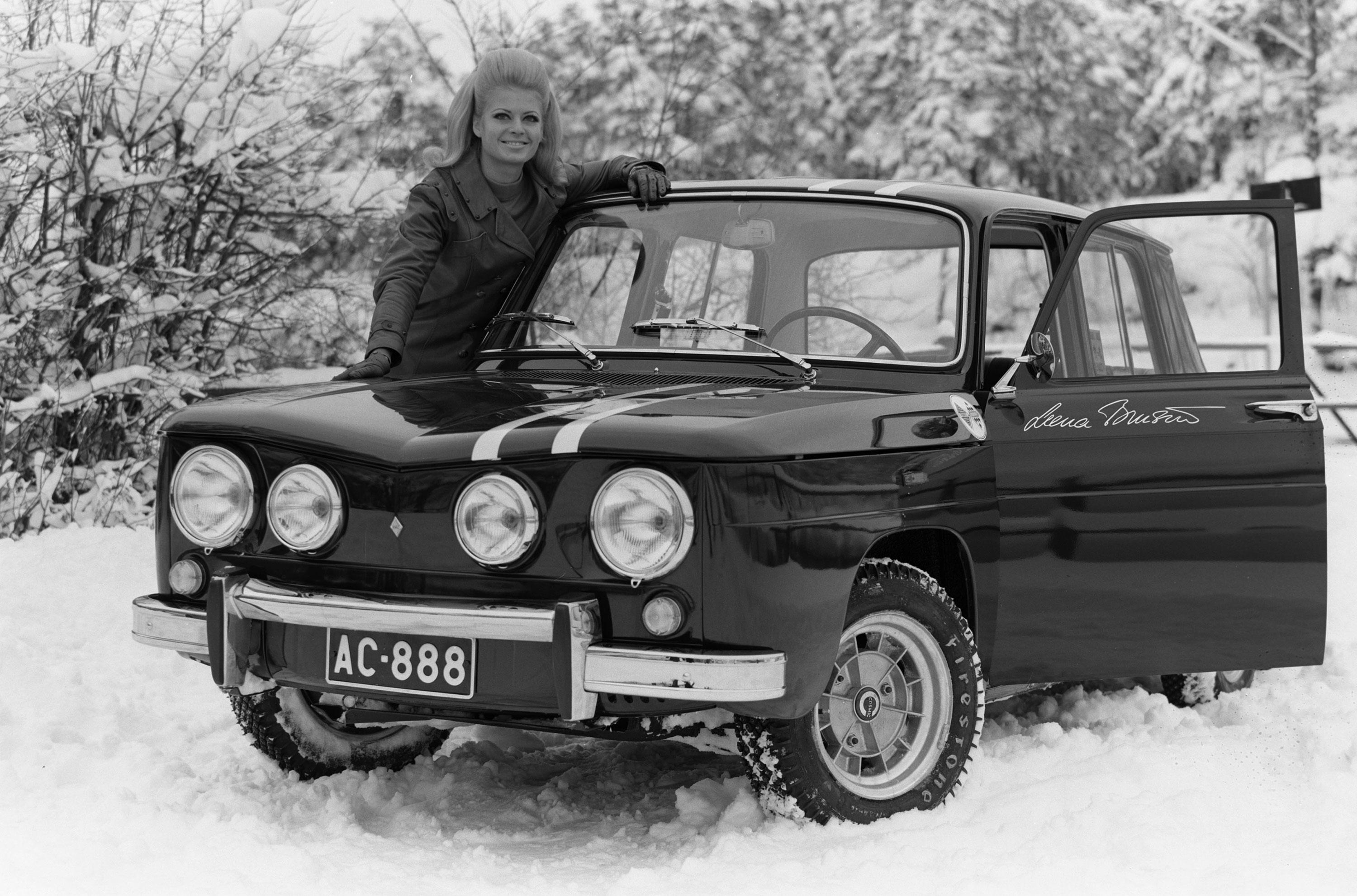 Renault 8