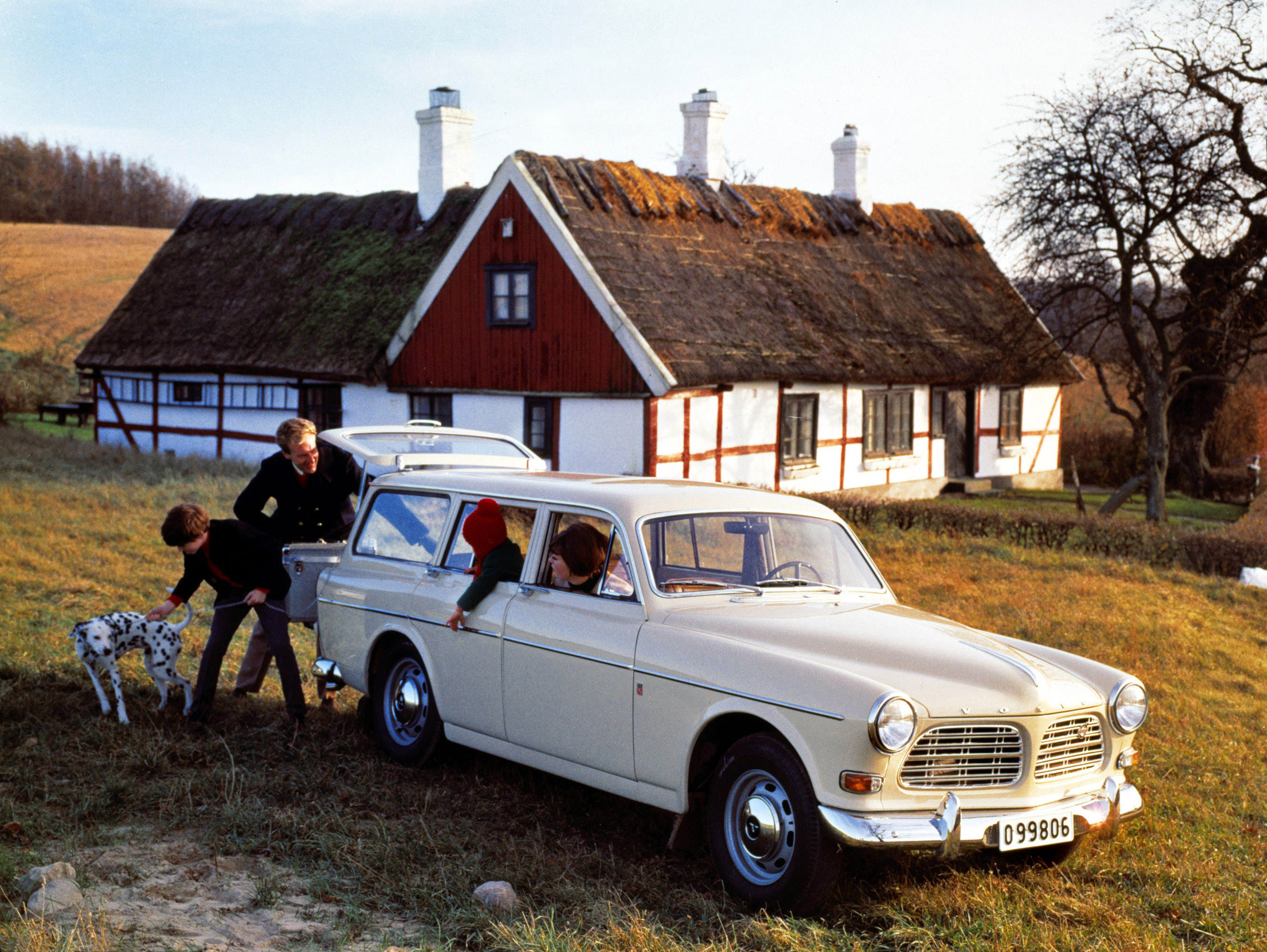 Volvo P220 Amazon Estate