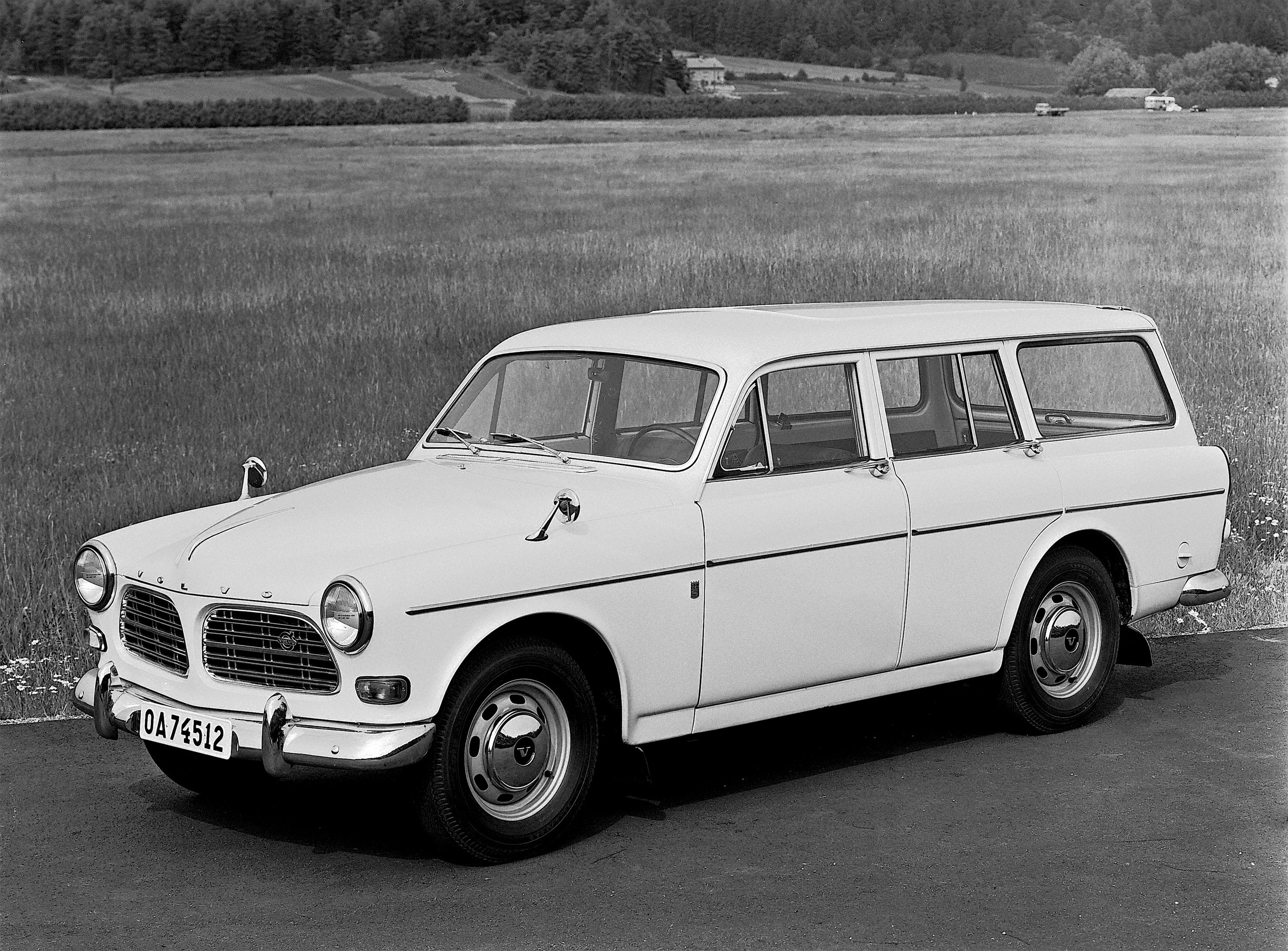 Volvo P220 Amazon Estate