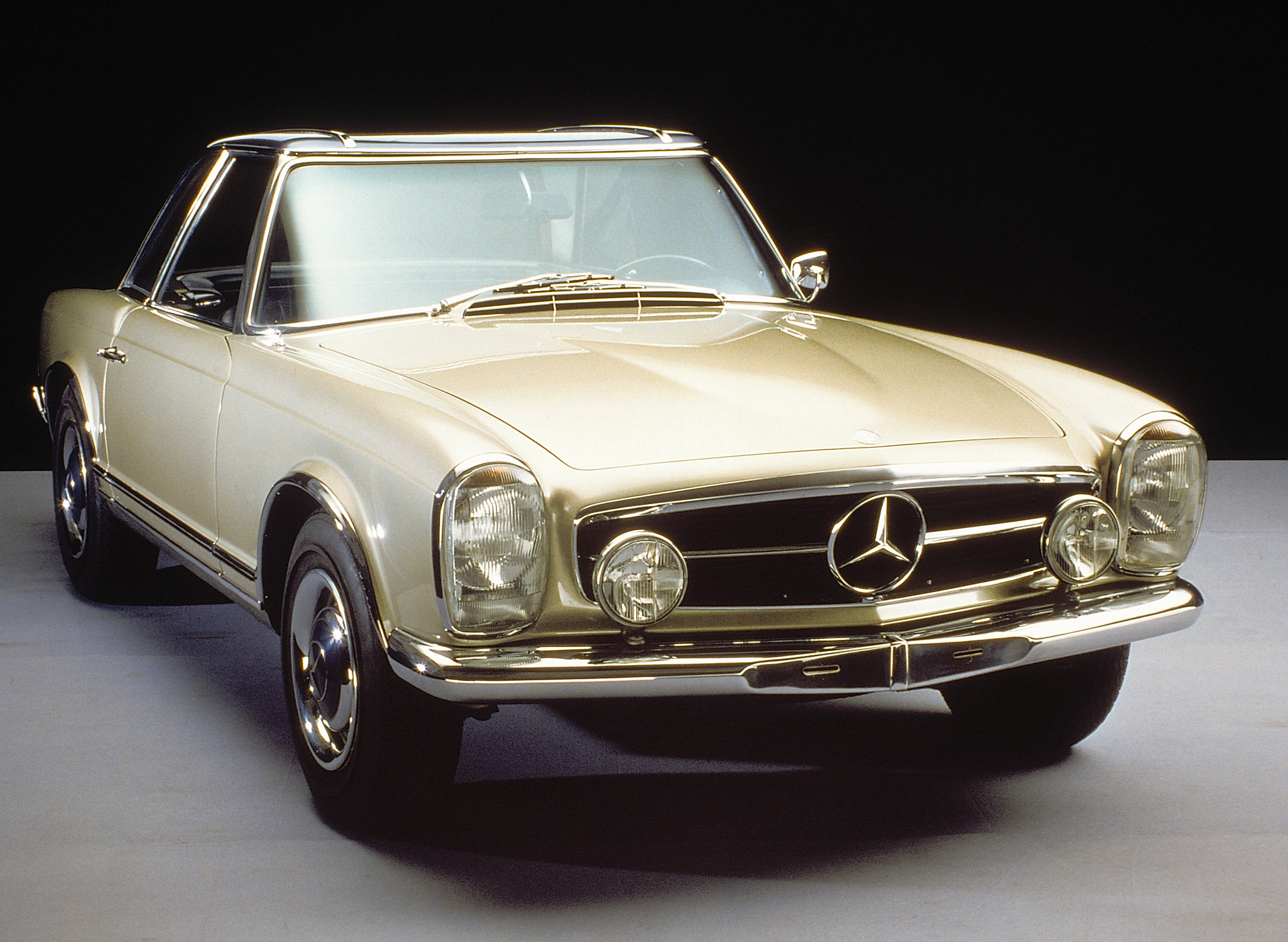 Mercedes-Benz 230 SL