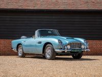 Aston Martin DB5 Convertible (1964) - picture 2 of 10
