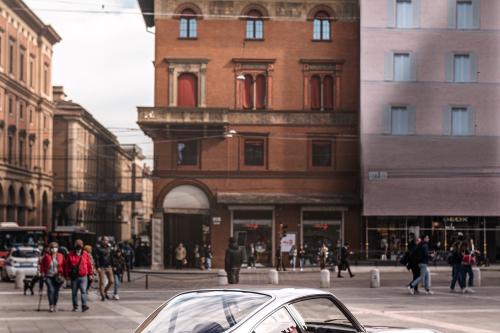 Lamborghini 350 GT (1964) - picture 16 of 42