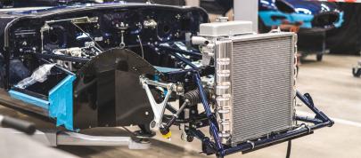 Jaguar E-Type Roadster (1965) - picture 4 of 5