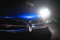 Jaguar E-Type Roadster (1965) - picture 3 of 5