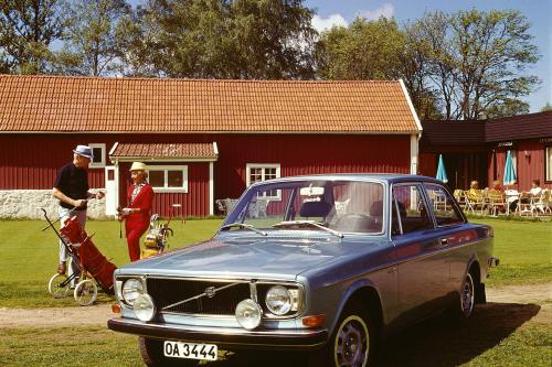 Volvo 142 (1967) - picture 9 of 12