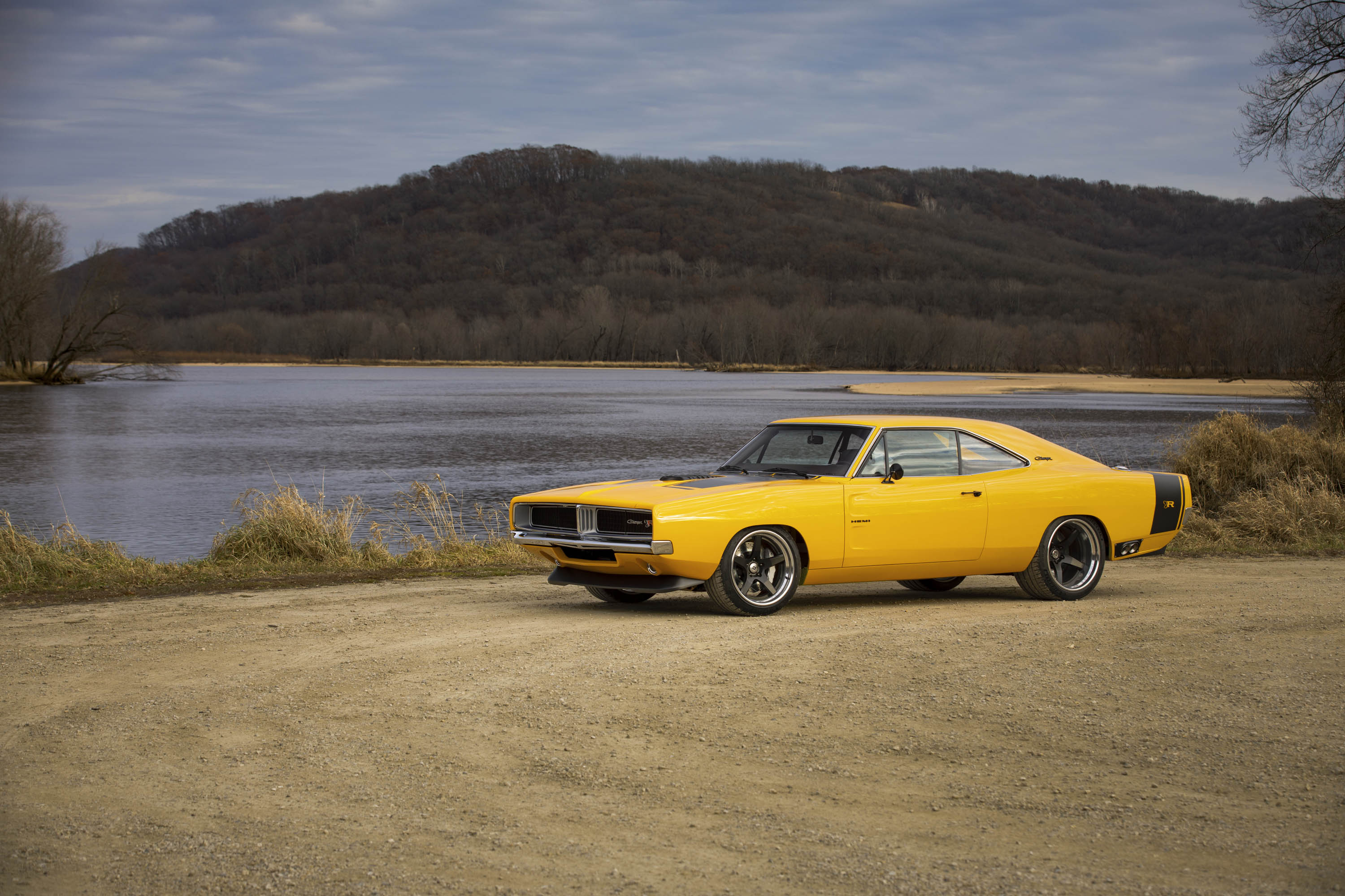 Dodge Charger CAPTIV by Ringbrothers