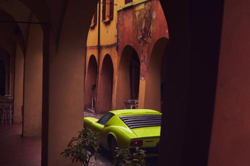 Lamborghini Miura P400 S (1969) - picture 25 of 43