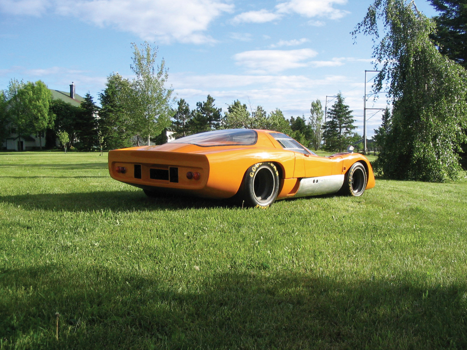 McLaren M6GT