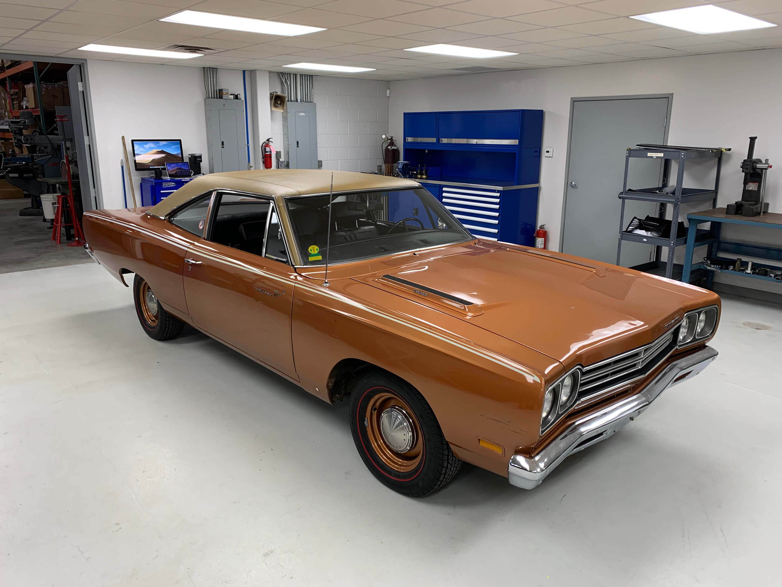 Kevin Hart’s  Plymouth Roadrunner by Salvaggio Design