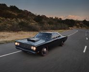 Kevin Hart’s  Plymouth Roadrunner by Salvaggio Design (1969) - picture 3 of 13
