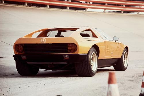 Mercedes-Benz C 111-II Concept (1970) - picture 9 of 12