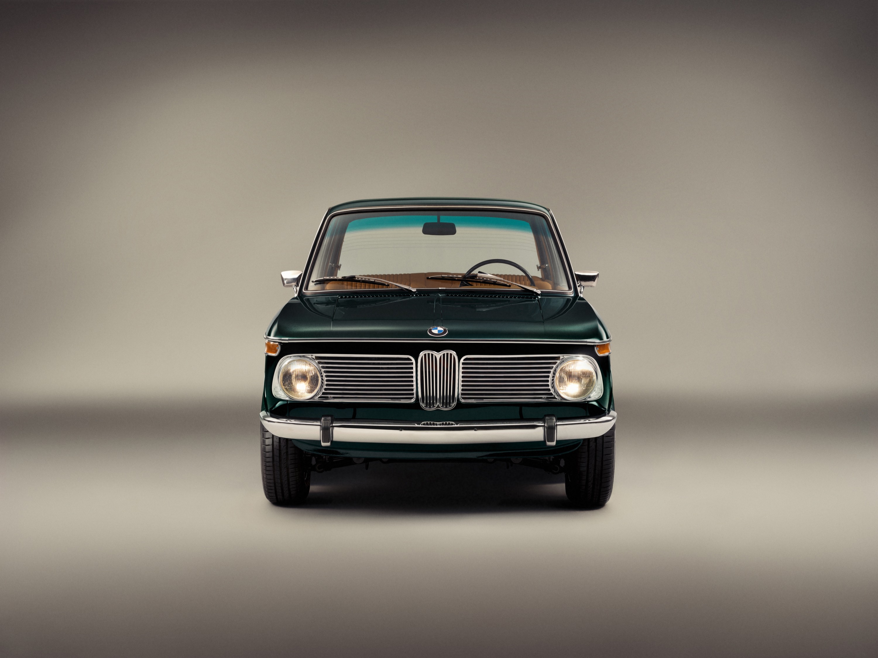 BMW 1602 Elektro by Ronnie Fieg