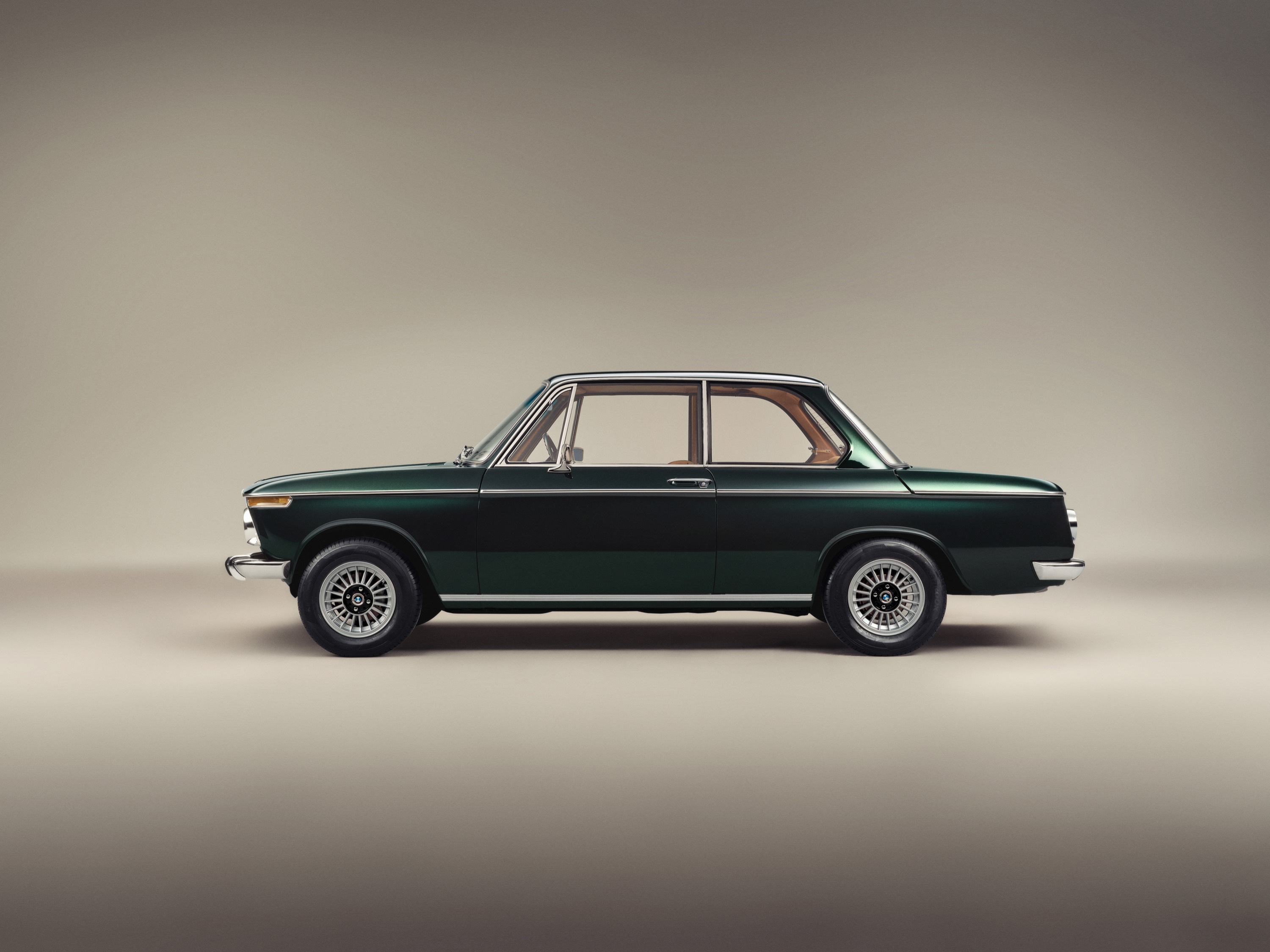 BMW 1602 Elektro by Ronnie Fieg