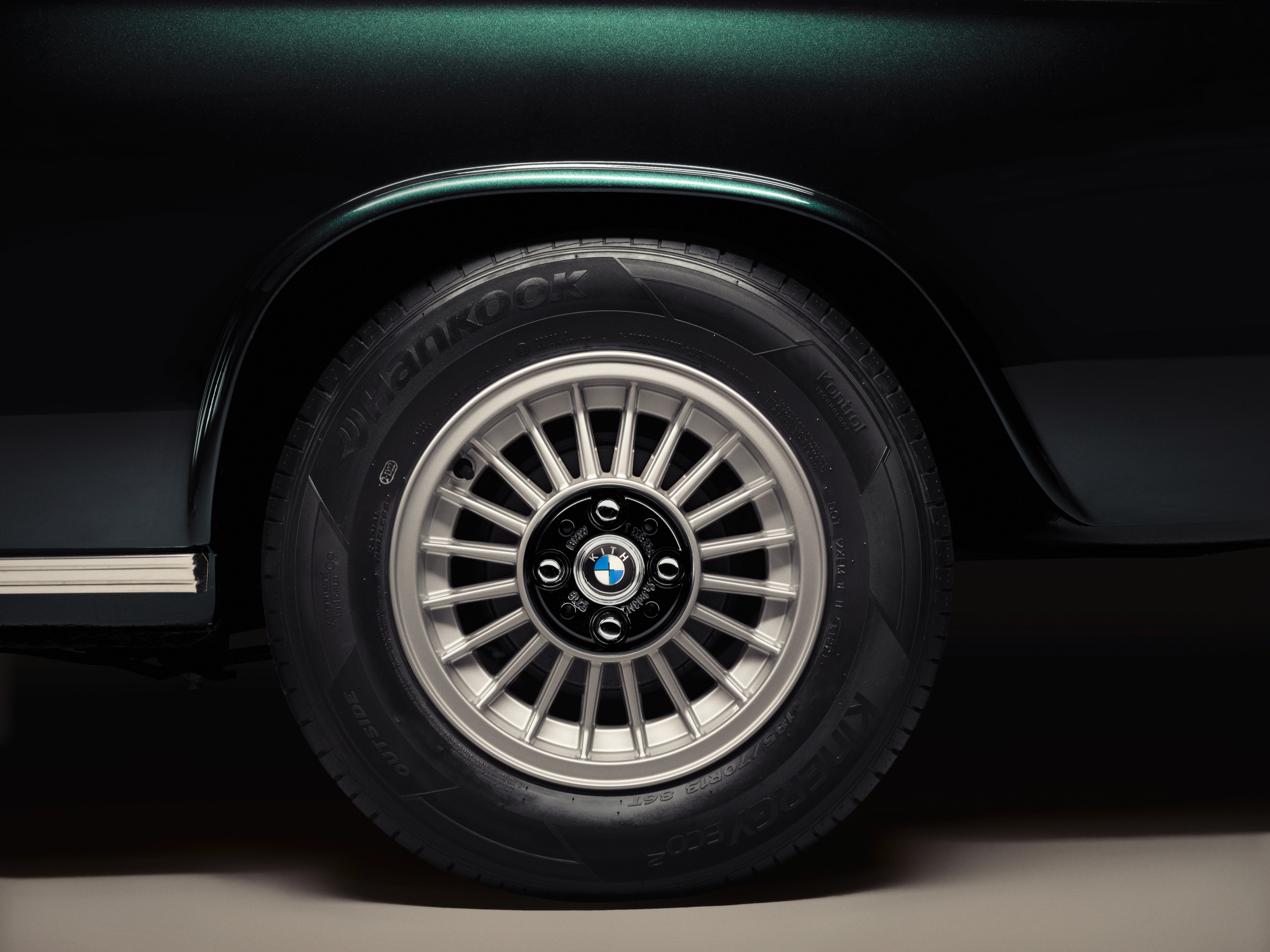 BMW 1602 Elektro by Ronnie Fieg