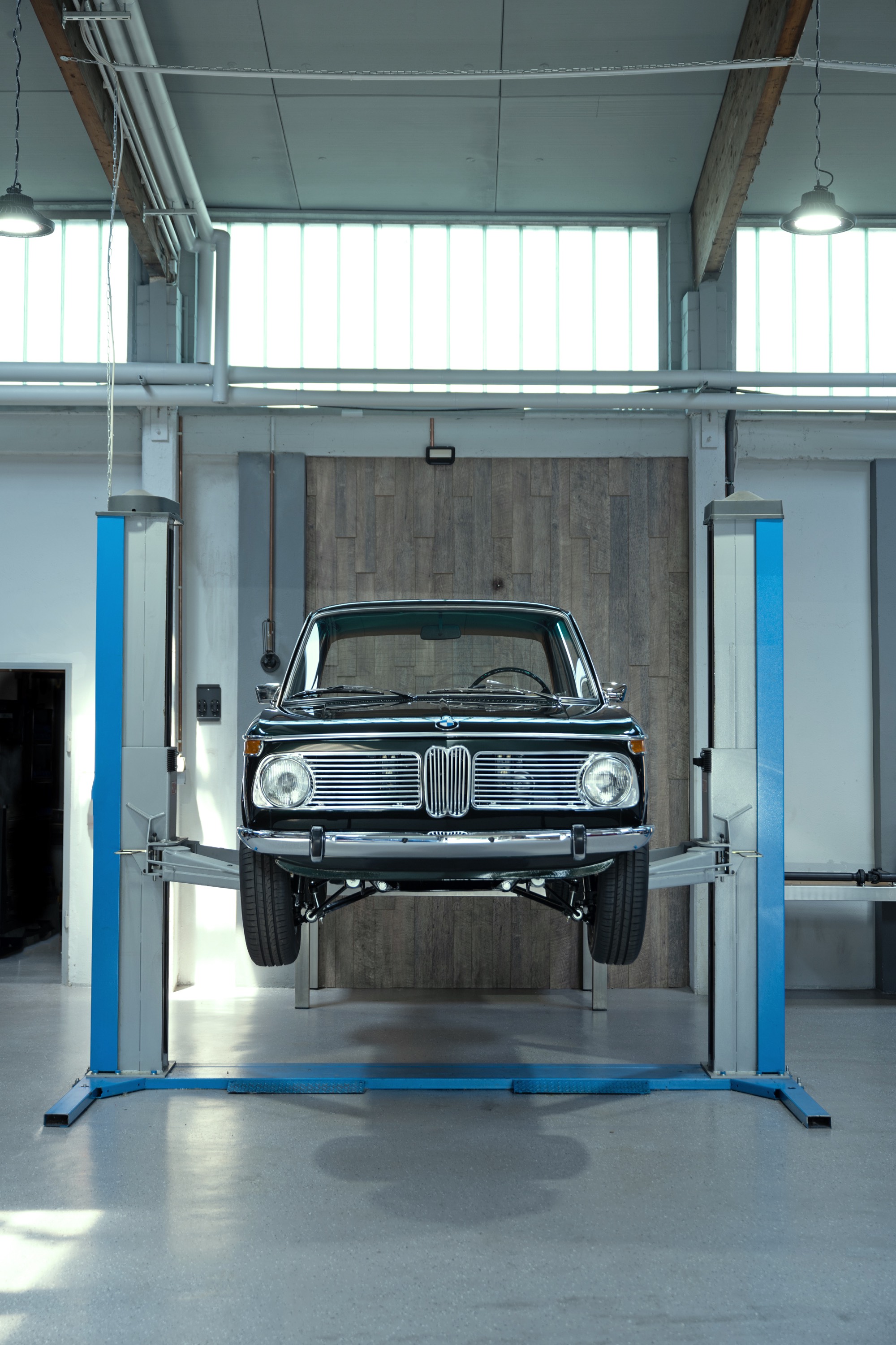 BMW 1602 Elektro by Ronnie Fieg