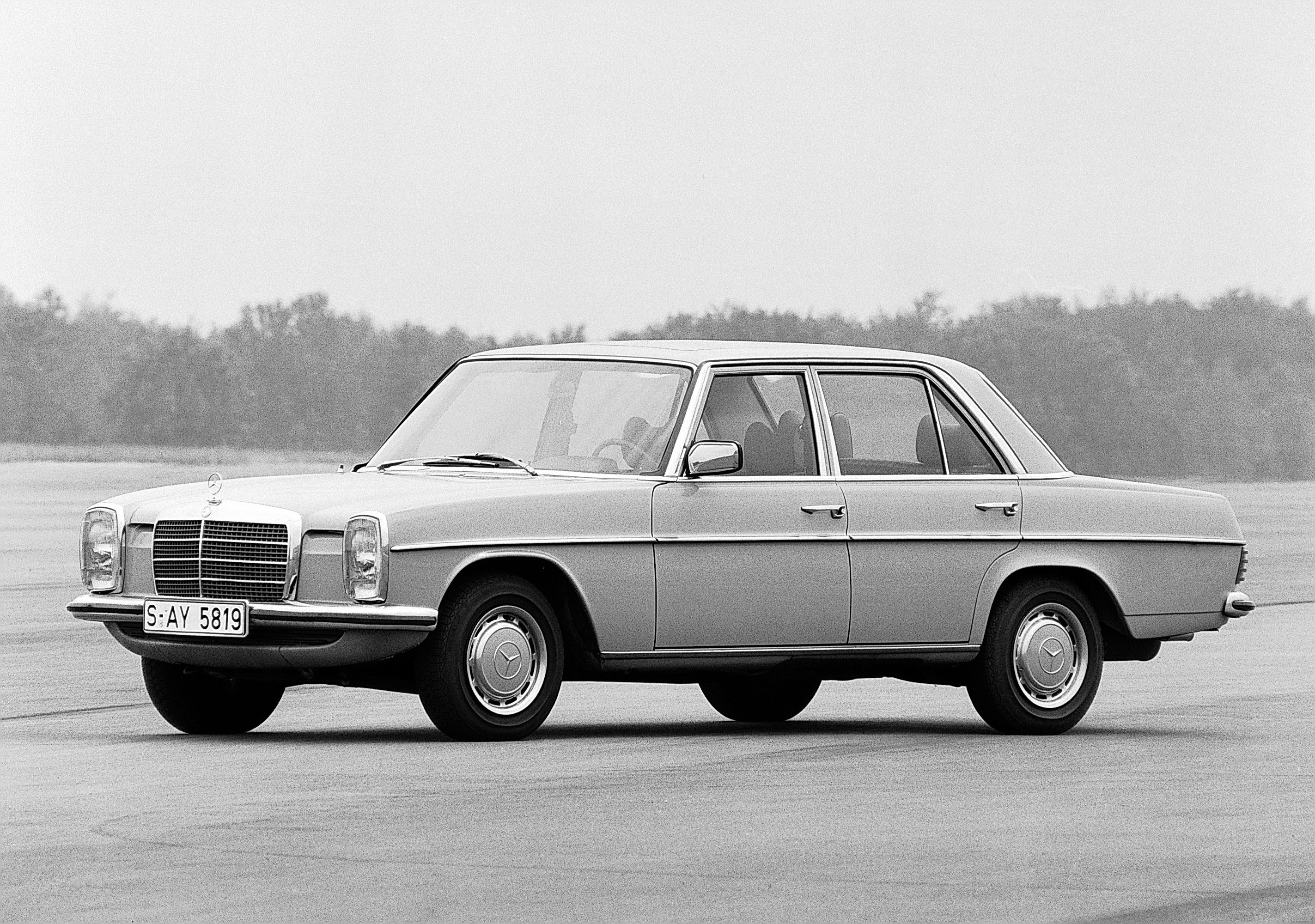 Mercedes-Benz 240 D 3.0