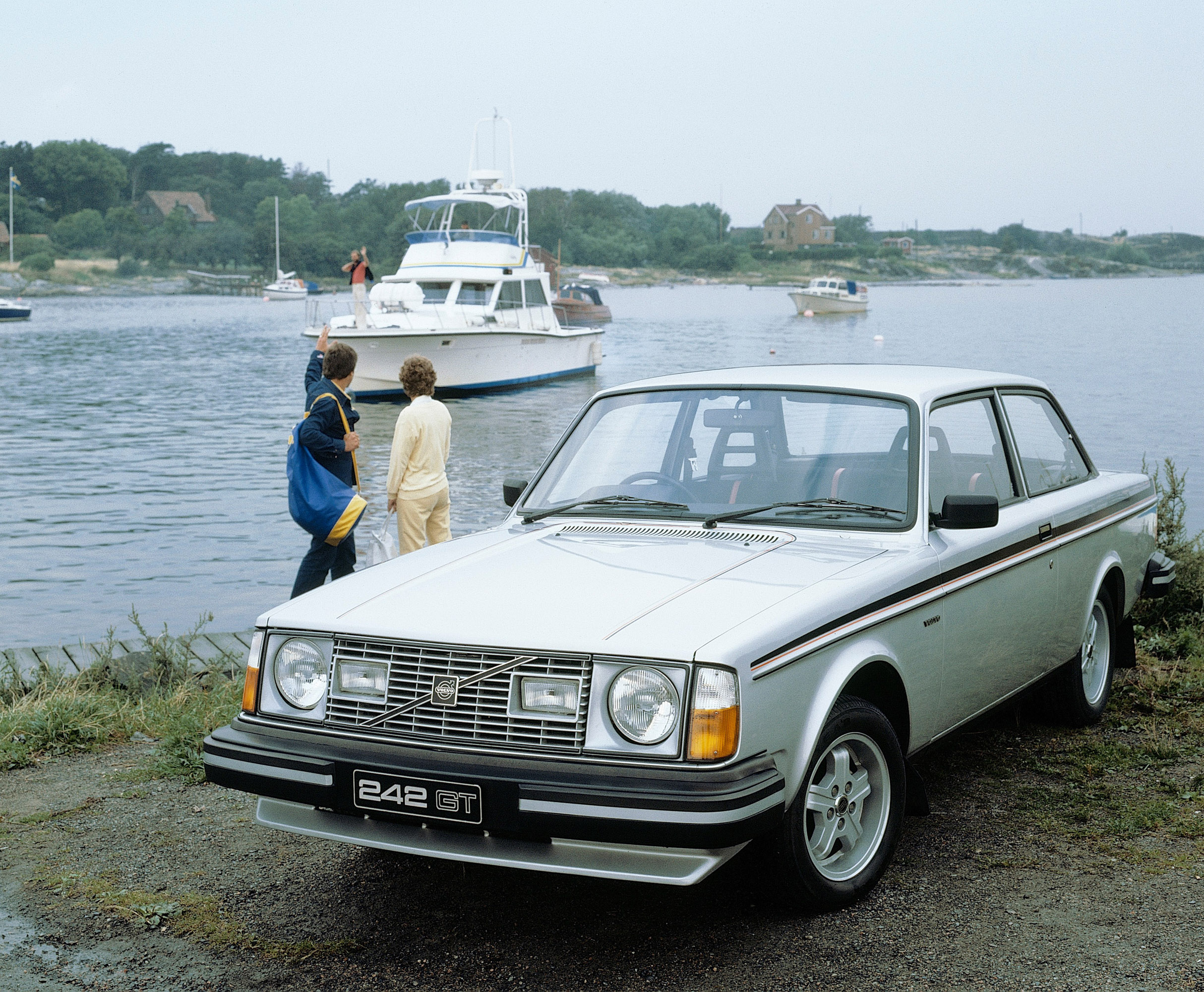 Volvo 242