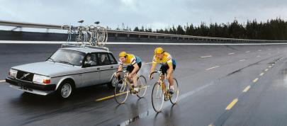 Volvo 244 (1974) - picture 7 of 12