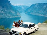 Volvo 244 (1974)