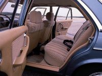 Mercedes-Benz 123 series (1975)