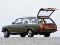 Mercedes-Benz 123 series (1975) - picture 22 of 24