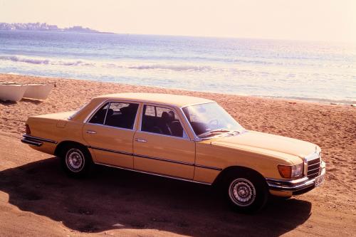 Mercedes-Benz 450 SEL 6.9 (1975) - picture 1 of 10