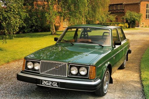 Volvo 262 (1975) - picture 1 of 11