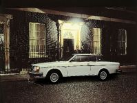 Volvo 262 (1975)