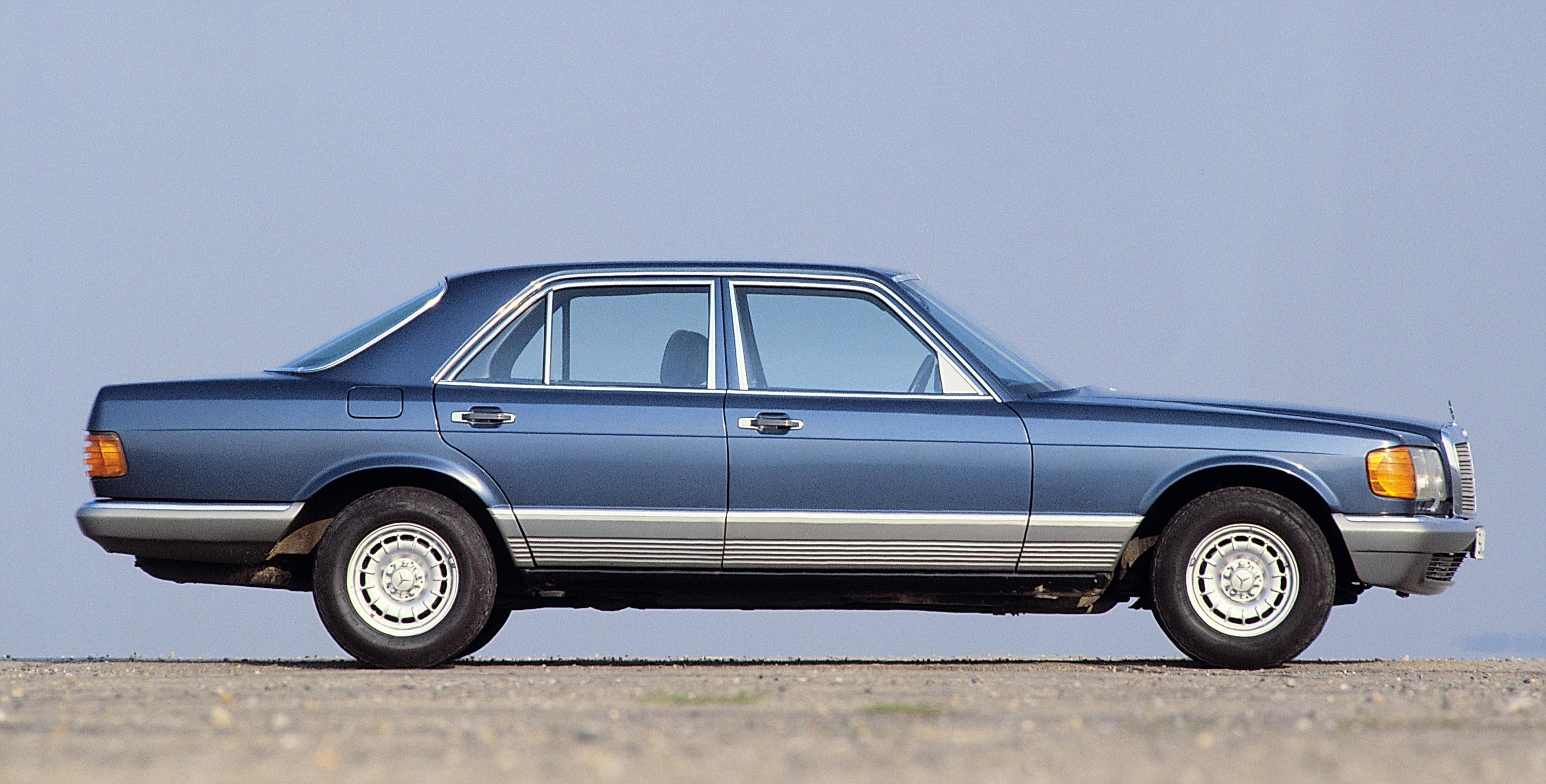 Mercedes-Benz S-Class W126