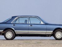 Mercedes-Benz S-Class W126 (1979)