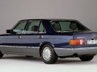 Mercedes-Benz S-Class W126 (1979) - picture 18 of 20
