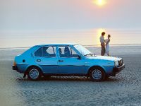Volvo 345 (1979) - picture 6 of 9