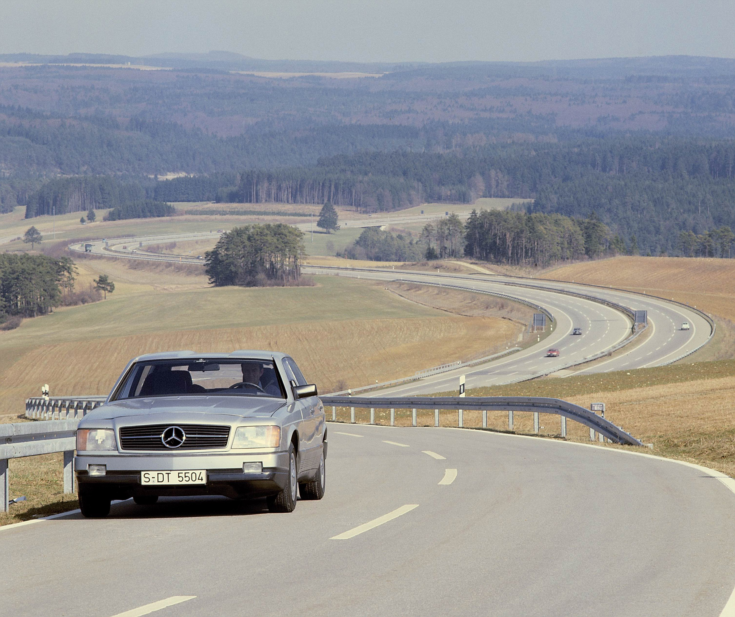 Mercedes-Benz Auto 2000 Concept