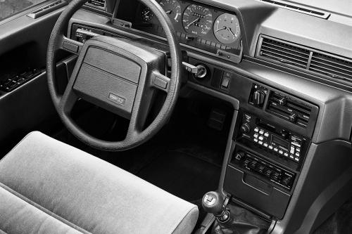 Volvo 760 (1982) - picture 41 of 42