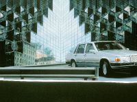 Volvo 760 (1982) - picture 14 of 42