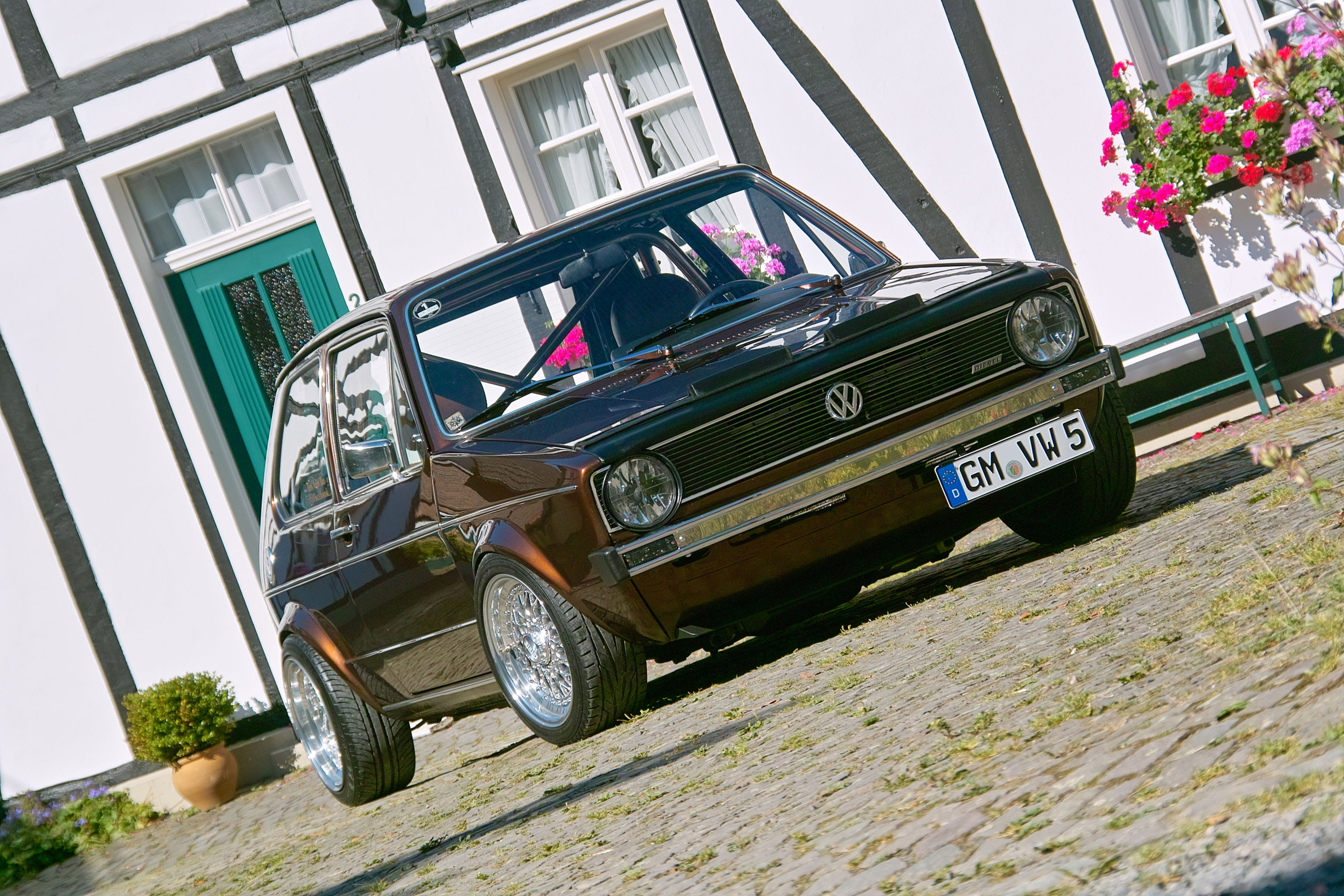 Volkswagen Golf I Chocolate Brown