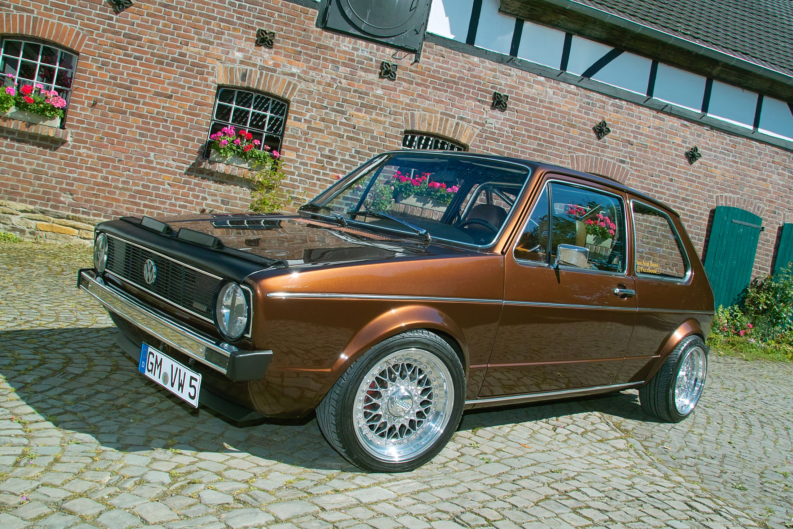 Volkswagen Golf I Chocolate Brown