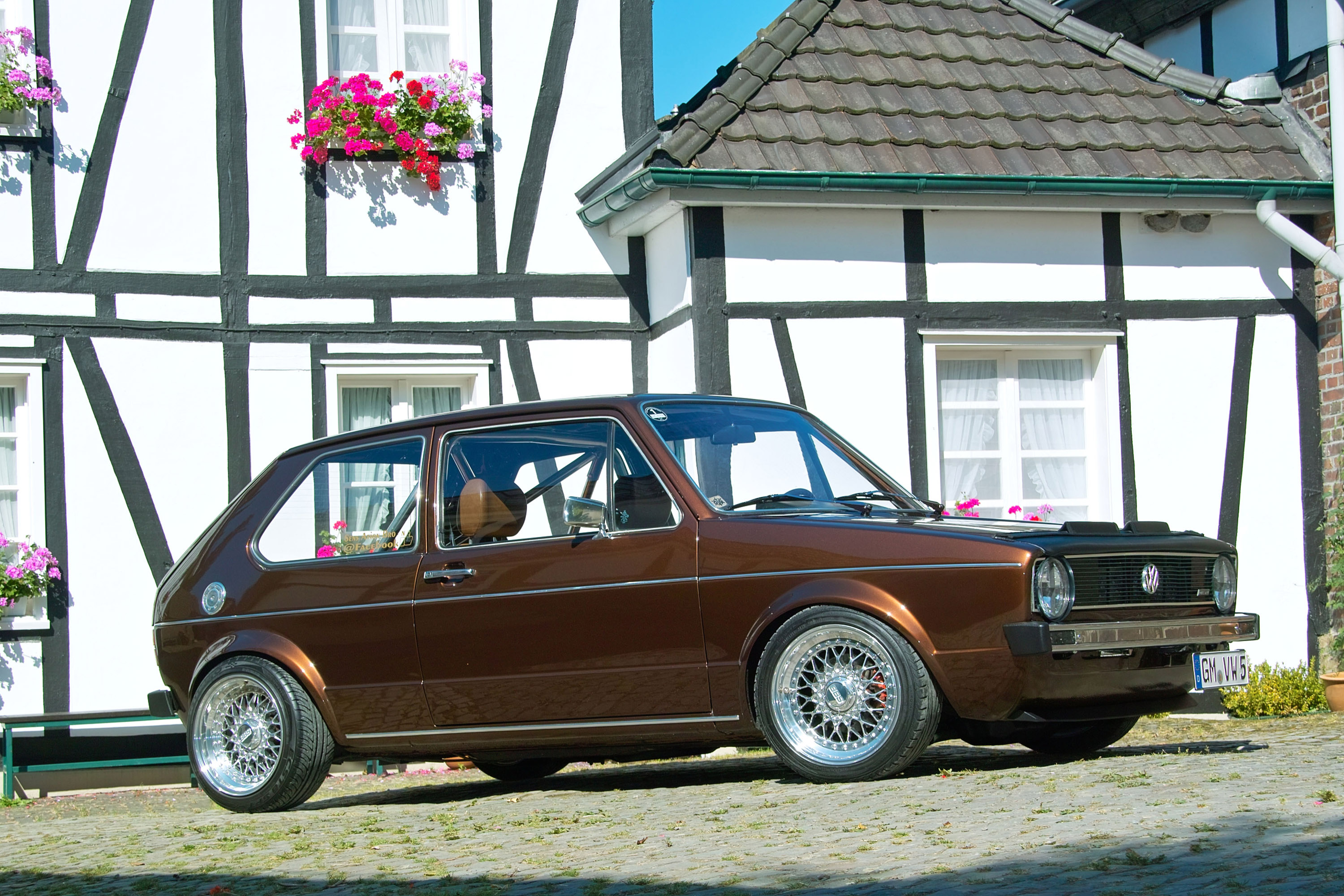 Volkswagen Golf I Chocolate Brown