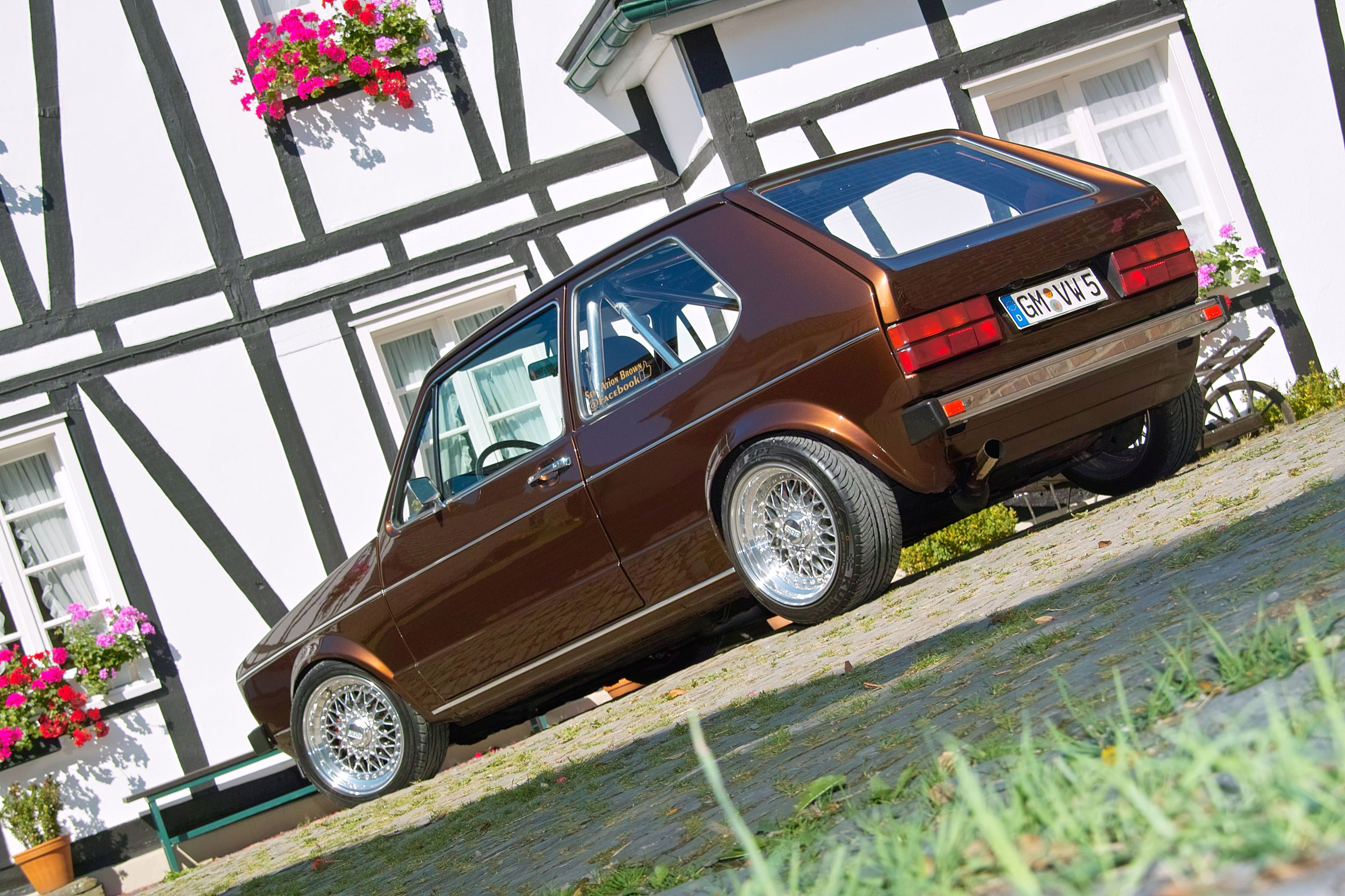 Volkswagen Golf I Chocolate Brown